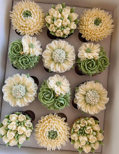 Grand Cupcake Boutique (37/count)